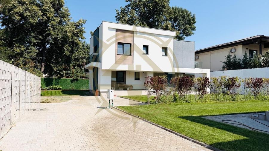 Casă cu 5 camere cu Canalizare în Corbeanca