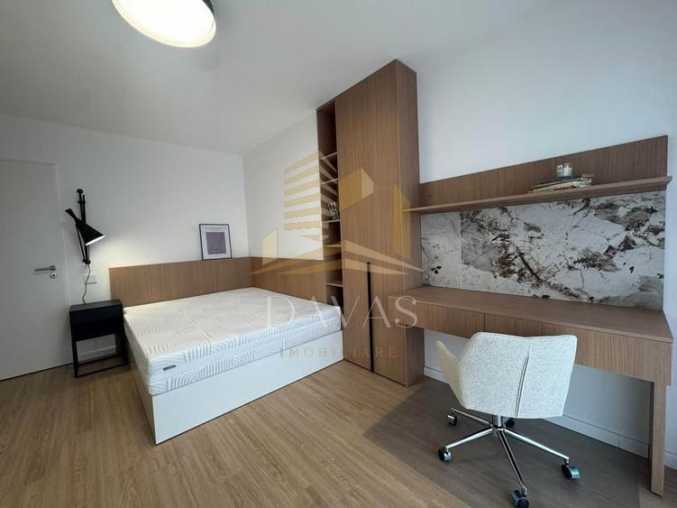 Apartament cu 2 camere semidecomandat, mobilat în Gară
