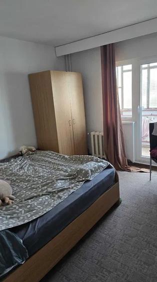 Apartament cu 4 camere decomandat în Mărăști
