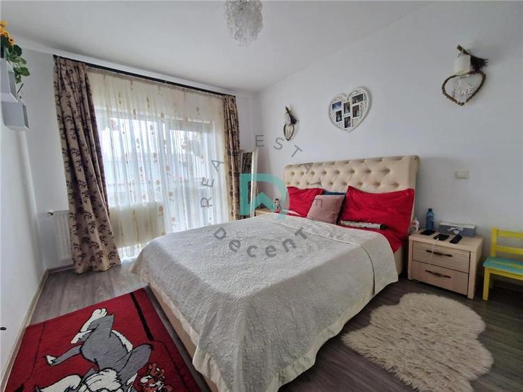 Apartament cu 2 camere decomandat, mobilat în Tractorul