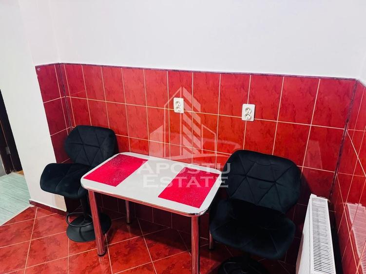 Apartament cu 3 camere decomandat în Alfa