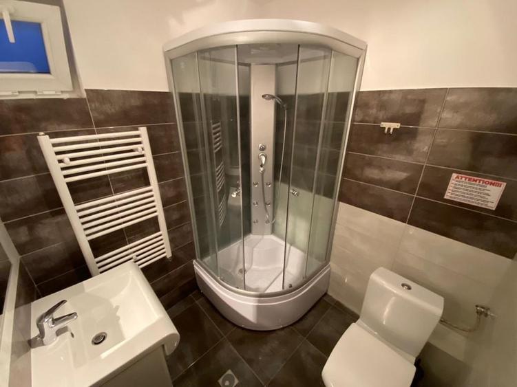 Casă cu 4 camere cu Teren 350 Mp în Central