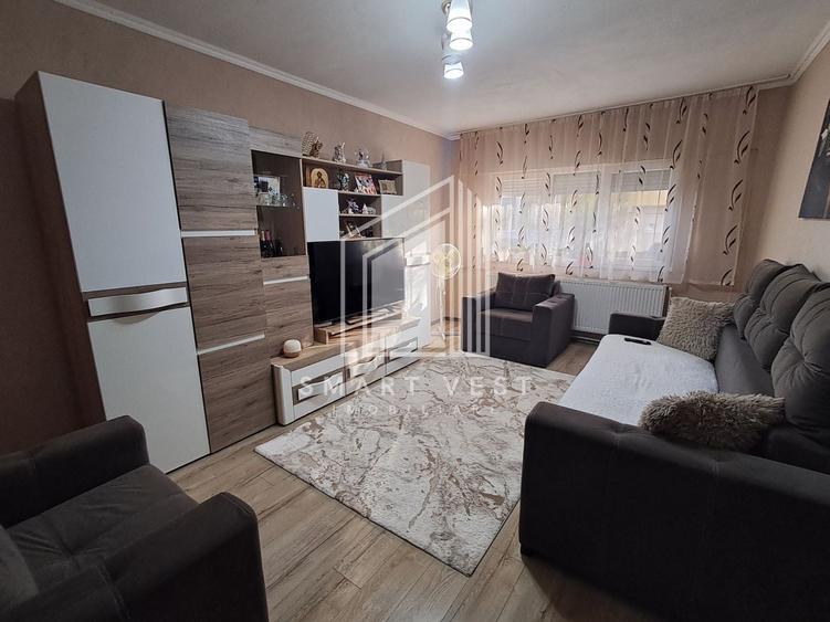 Apartament cu 3 camere decomandat, mobilat în Micro 16