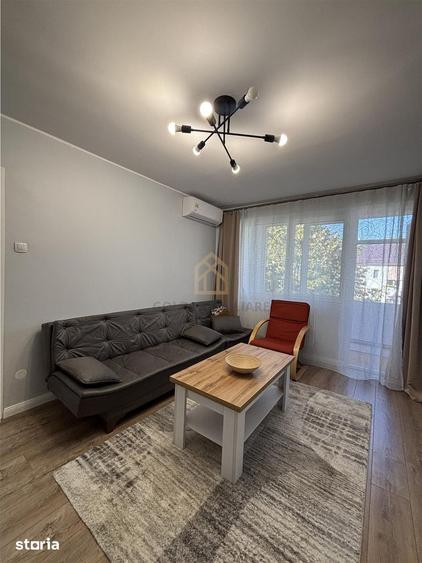 Apartament cu 3 camere în Republicii