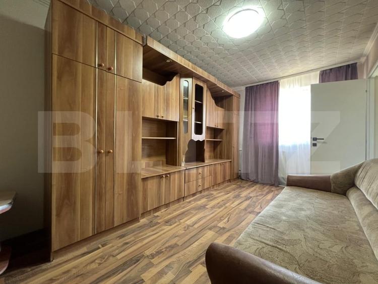 Garsonieră decomandată, mobilată în Rogerius