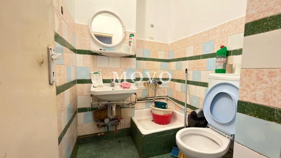 Apartament cu 4 camere decomandat, mobilat în Dâmbovița
