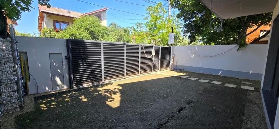 Duplex cu 4 camere cu Canalizare în Bucureștii Noi