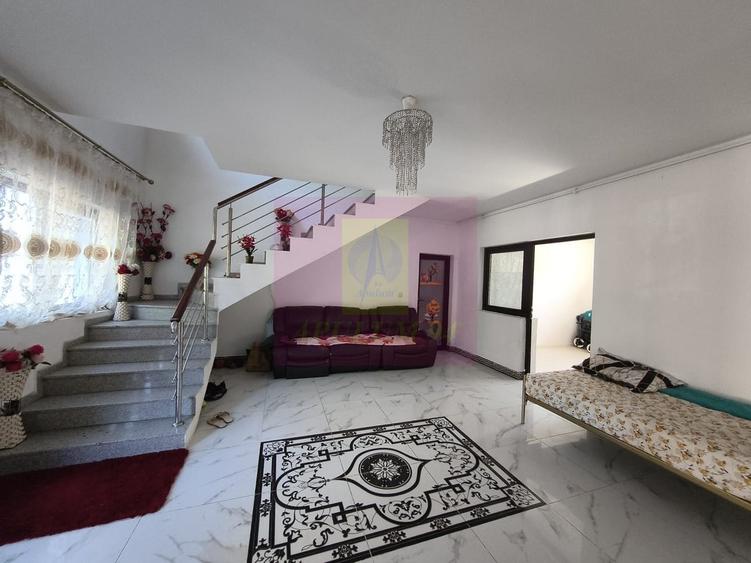 Casă cu 4 camere cu Teren 150 Mp în Berceni