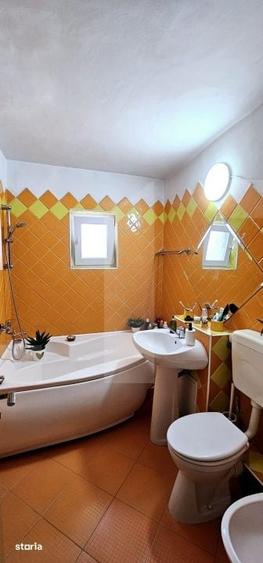 Apartament cu 3 camere, decomandat, str.Mikes Kelemen - 11