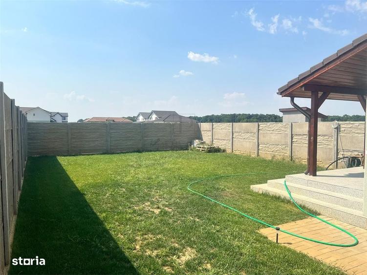 Casă cu 3 camere în Moșnița Nouă
