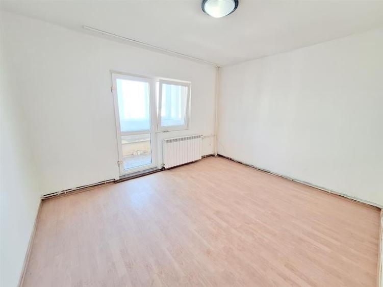 Apartament 3 camere decomandat, zona Nord - 4