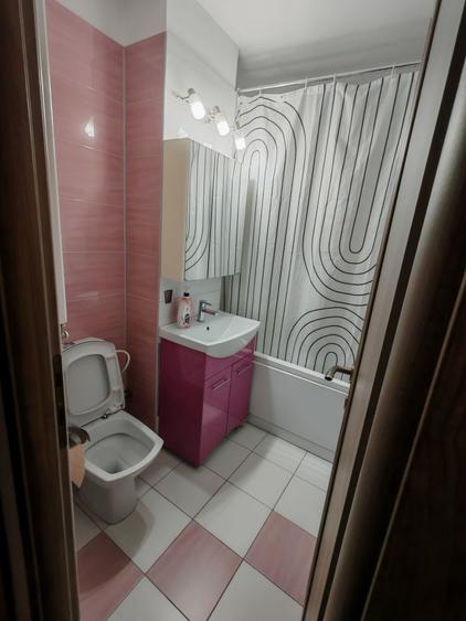 Apartament cu 2 camere decomandat în Satu Nou