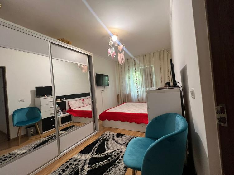 Apartament cu 2 camere decomandat în Tomis III