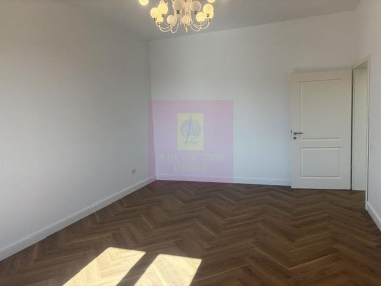 Apartament cu 2 camere decomandat în Drumul Sării