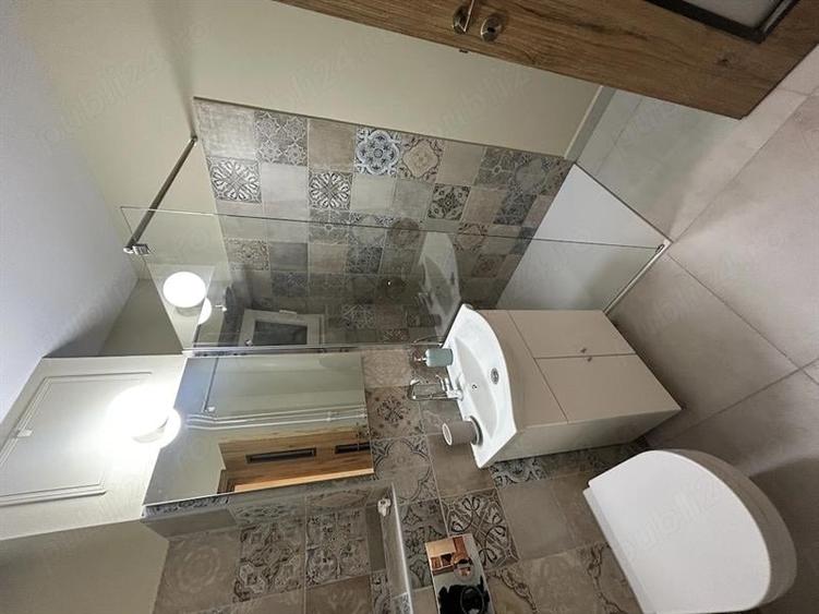 Apartament cu 3 camere decomandat, mobilat în Lăpuș Argeș