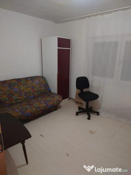Apartament cu 2 camere nedecomandat în Central