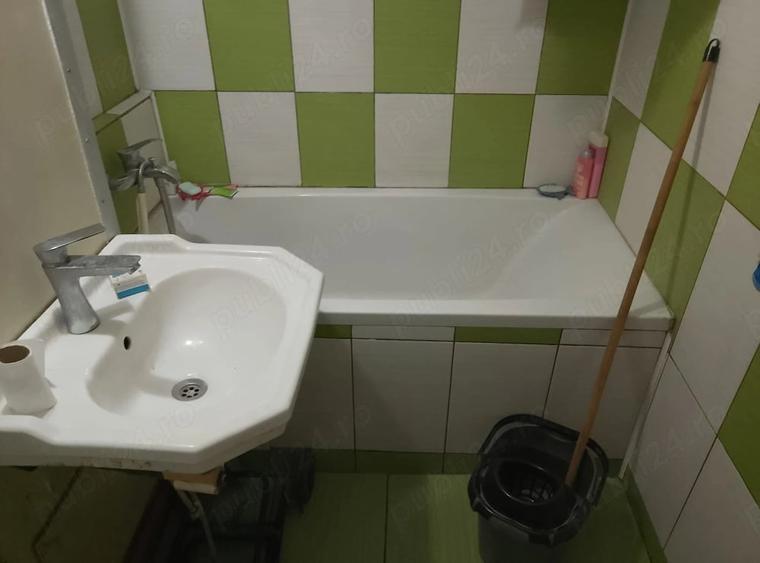 Garsonieră decomandată în Unirii