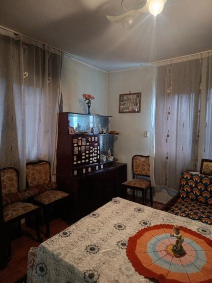 Casă cu 3 camere în Pătuleni