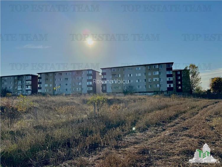 Teren de vanzare pentru bloc P + 7 sau case P + 2 / Comercial   in Drumul Tabere