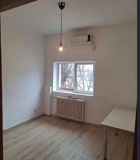 Garsoniera,Stefan cel Mare,bl.MIXT,reabilitat,DECOMANDATA,Amenajata,Libera - 1