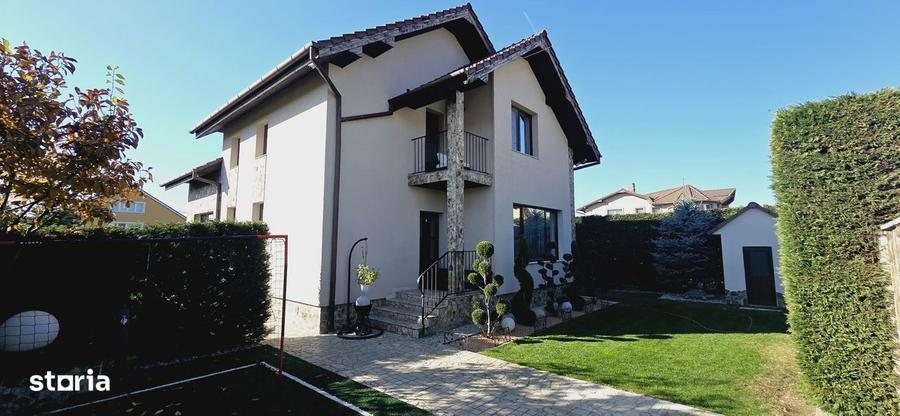 Casa familiara P+M, 795 mp teren, piscina-Oncea , panouri solare. - 1