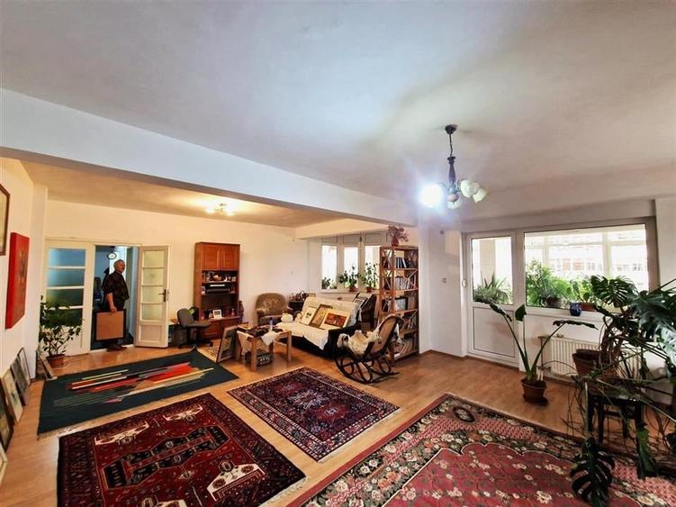 Apartament ultra spatios, de 222 mp utili+terasa foarte mare, inchisa, in Baile - 1