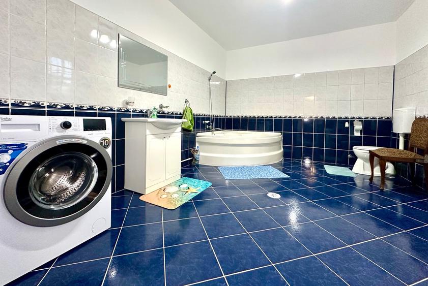 Casă spațioasă  (6 camere) + teren 1382mp + garaj si foisor - 4