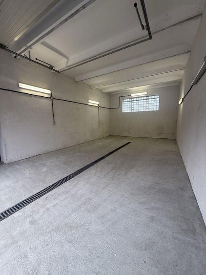 Inchiriez Spatiu Comercial/Garaj/Depozit 70 MP Codlea,Central - 3
