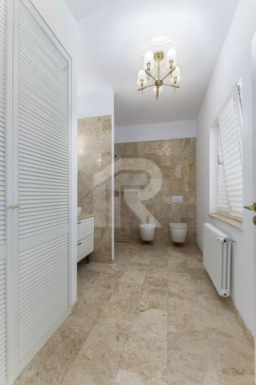 Balotesti, vila eleganta cu piscina si iesire la lac, Caciulati - 1