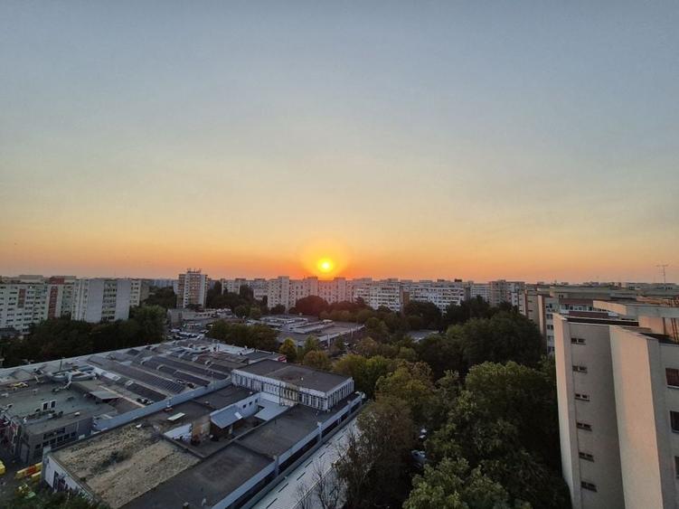 Penthouse 104,97 mp + 192,81 mp terase - piata Sudului - 17