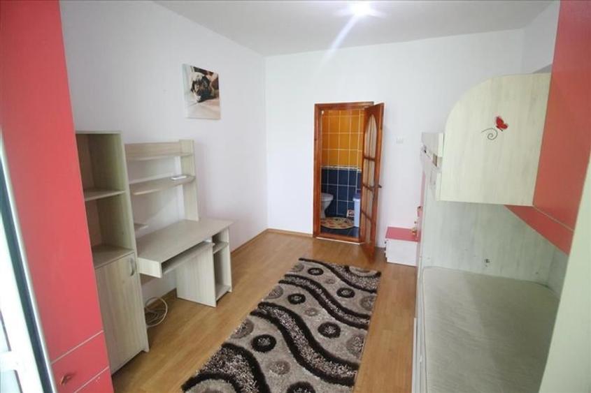 Ultracentral - parcul Trandafirilor - 3 camere - mobilate si utilate - 7