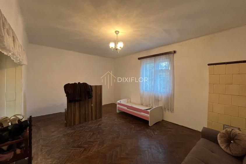 Casă individuală cu 2 camere cu Canalizare în Central
