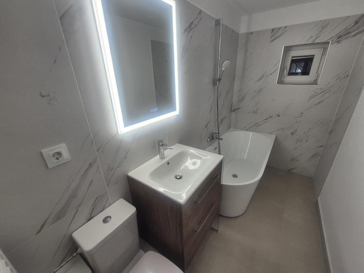 Prima inchirere apartament 4 camere zona Mall Vitan metrou Mihai Bravu + parcare - 1