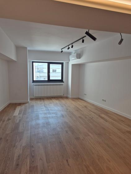 Spațiu Birouri / Home Office – Ideal pentru Profesioniști sau Freelanceri - 3