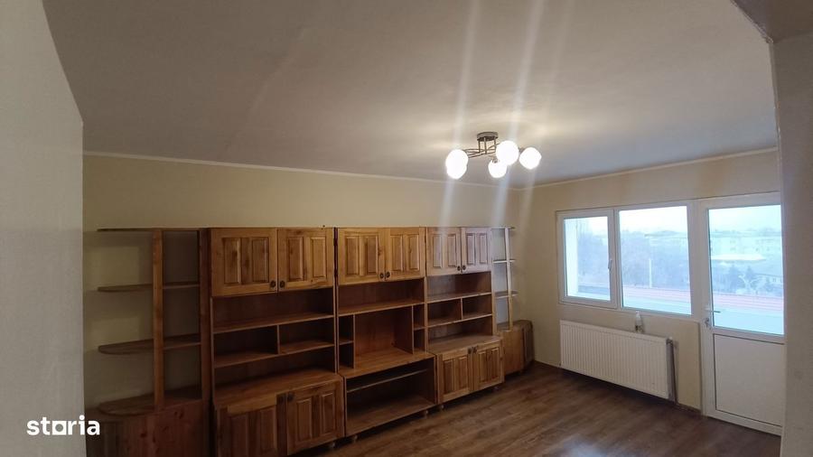 Apartament 3 Camere Decomandat - Zona Alecu Russo - 4
