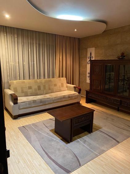 DEMOCRATIEI-2cam transf in 3c,cf1A,sd,3/4, mob+util - 83000 euro - 11