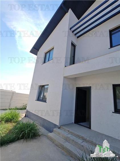 Vila individuala cuplata 4 camere P+1+M, cu incalzire in pardoseala si toate uti - 2