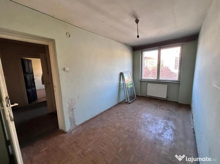 Resita, 3 Cam,cf.1 Semidec.et.1,Central - 9