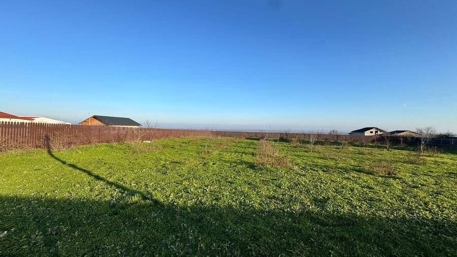 Teren  Tătarca, comuna Tulucești– 2.042 mp - 1