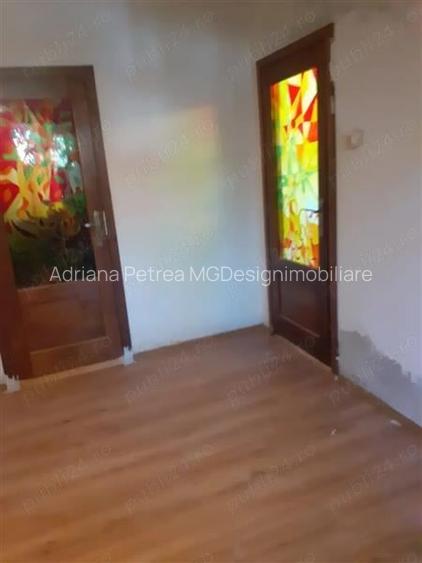 2 cam Dambovita -Lidl parter cu  balcon