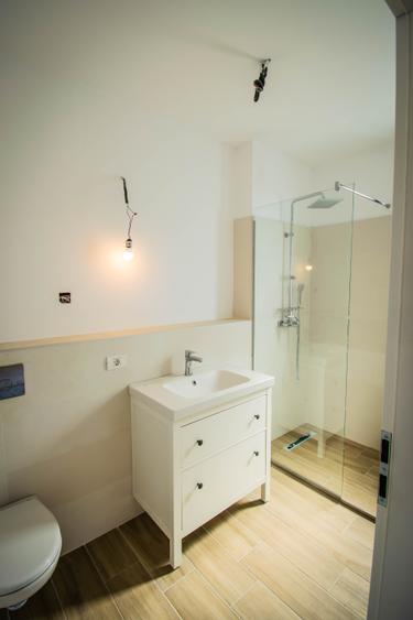 Vila verde disponibila, panouri, pompa de caldura, intretinere - 500ron/luna - 17