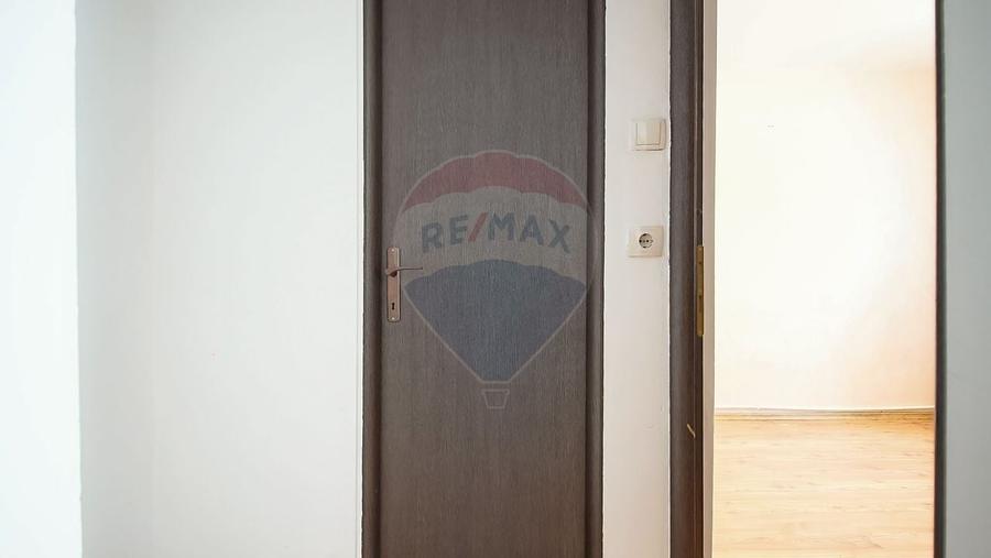 SPATIU 40 MP UTILI CU VAD | BULEVARDUL ALEXANDRU VLAHUTA NR. 21 | - 15