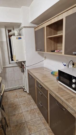 Inchiriez apartament - 3