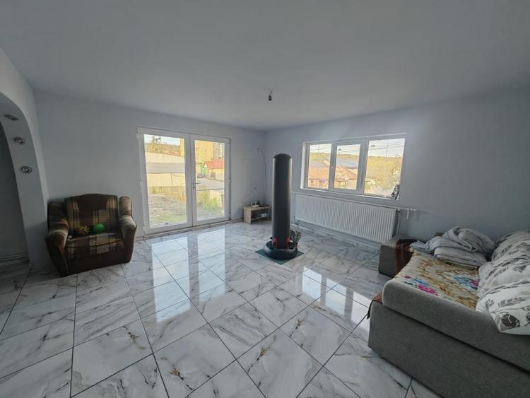 Constructie S+P+1E+M si teren 2000 mp, I.L. Caragiale, Dambovita - 14