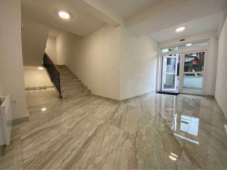 Proprietar inchiriez birou spatios+terasa in zona centrala - 3