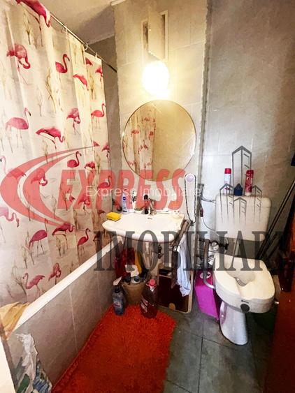 Titan, 1 Decembrie 1918, Scoala 82, Metrou, Decomandat