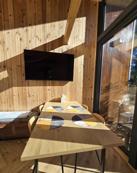 Cabane scandinave premium, vedere catre padure investi - 10