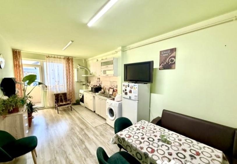Apartament cu 2 camere semidecomandat în Florești