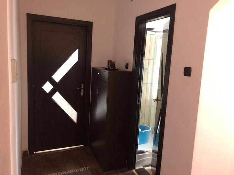 Inchiriez garsoniera Deva, zona ultracentrala !!! - 1