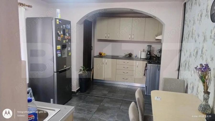 Casa cocheta 3 camere ,90 mp ,300 mp teren.Zona lini?tita - 10